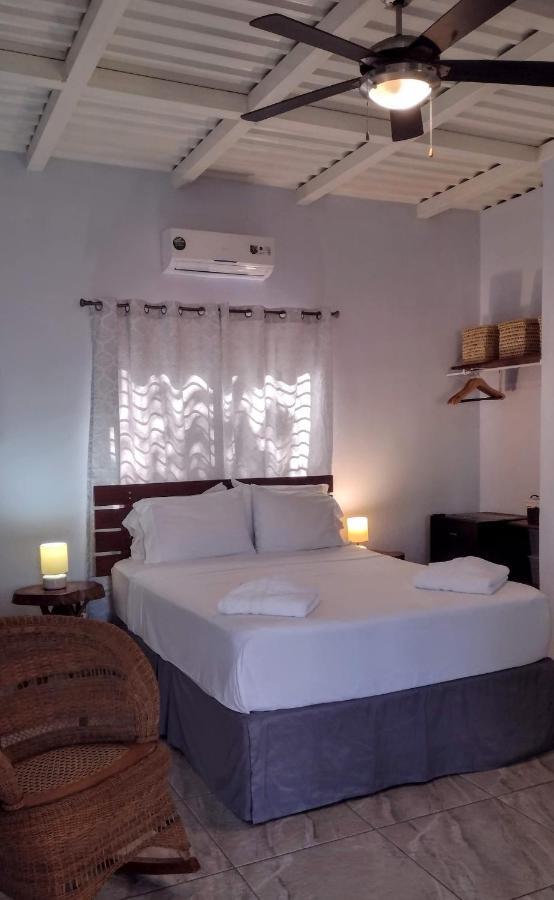 Casa Todo Bueno Bed & Breakfast Transito Ngoại thất bức ảnh